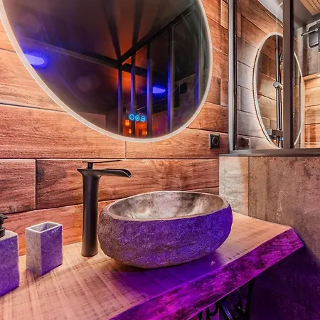 Loft Sous Les Colombages D'alsace / Sauna / Jacuzzi / Netflix / Wifi * Drusenheim