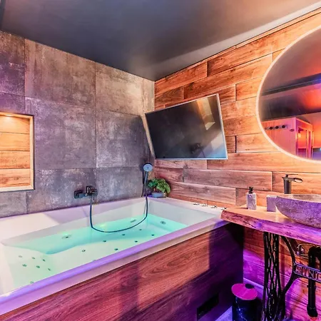 Loft Sous Les Colombages D'alsace / Sauna / Jacuzzi / Netflix / Wifi Apartament *